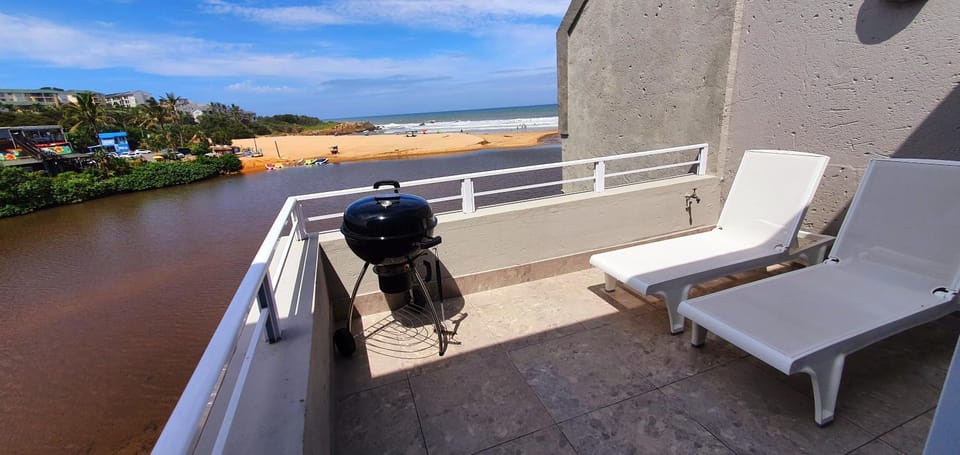 Natural landscape, BBQ facilities, BBQ facilities, Seating area, Lake view, Sea view