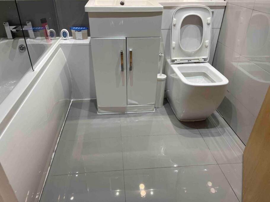 Toilet, Bathroom, dryer