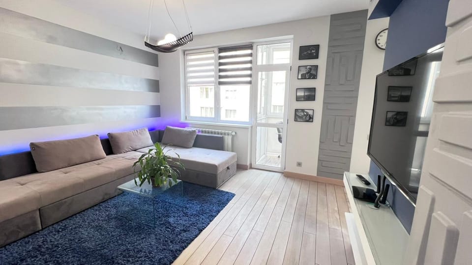 TV and multimedia, Seating area