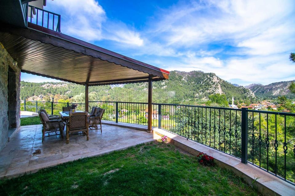Dadya Villa 3 - Villa with private pool in Marmaris Turgut Villa in Muğla Province