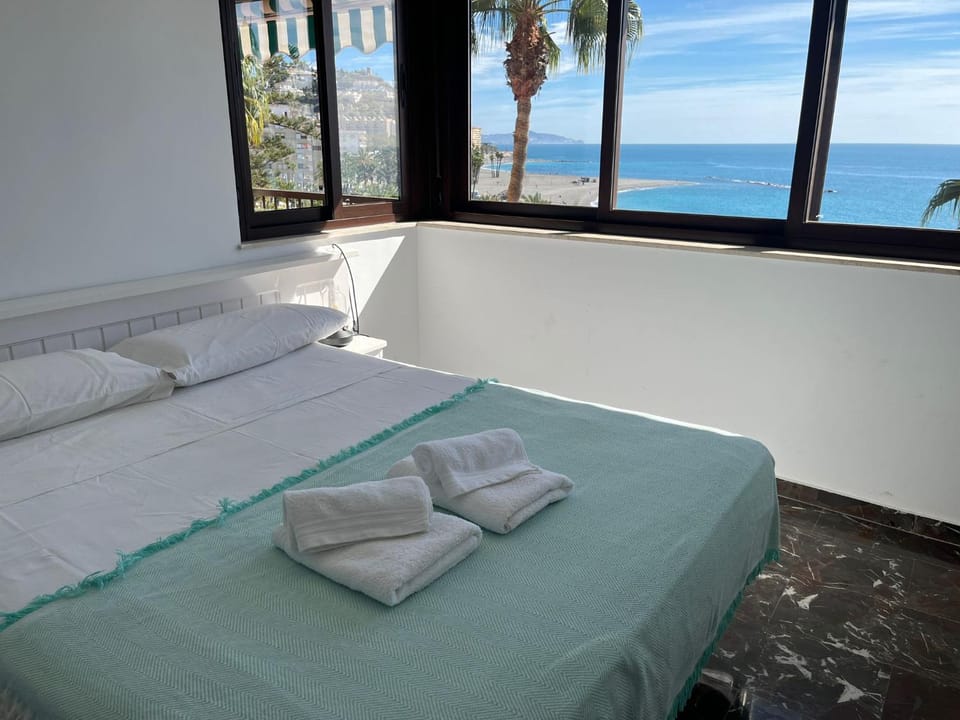 Apartamento La Caletilla Apartment in Almuñécar