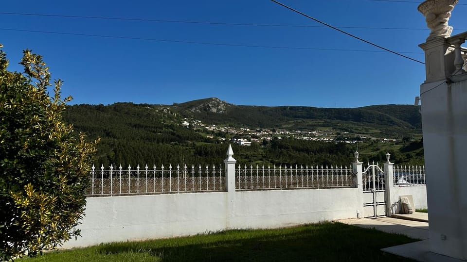 Venus House House in Lisbon District