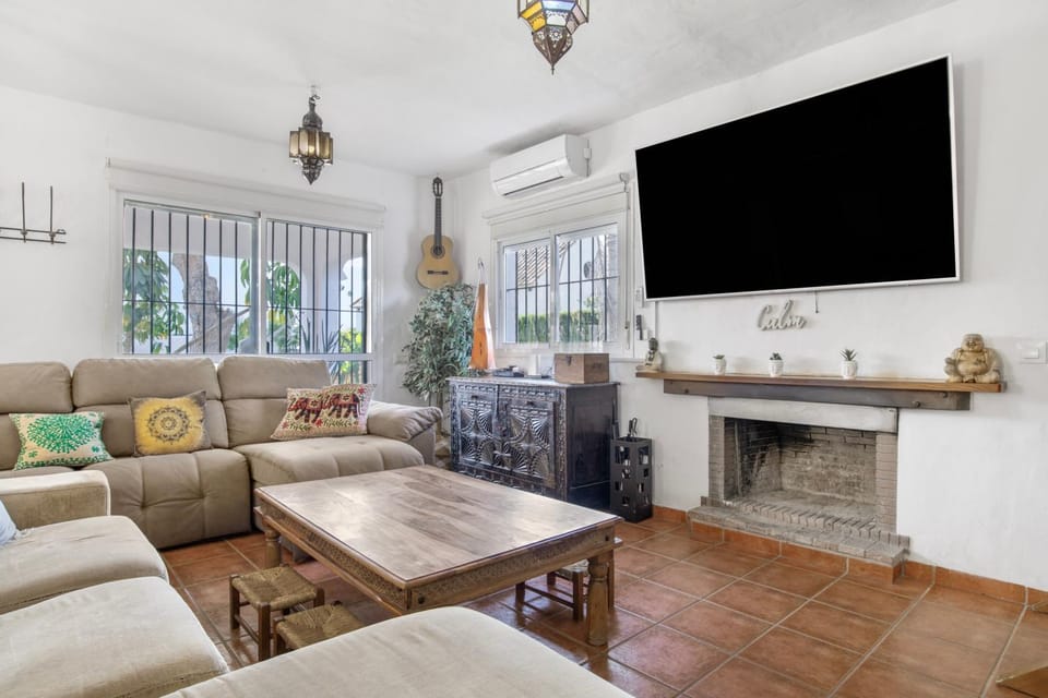 Property building, Living room