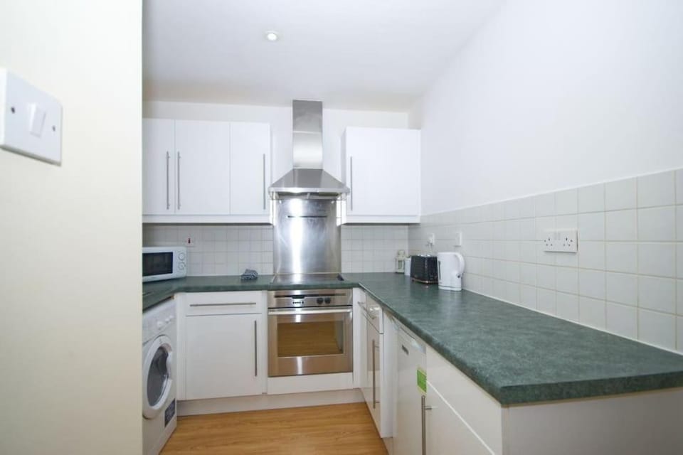 Alluring 2 Bedroom Leeds City Centre Apartment- Self Check-in,Balconied Apartment Apartment in Leeds
