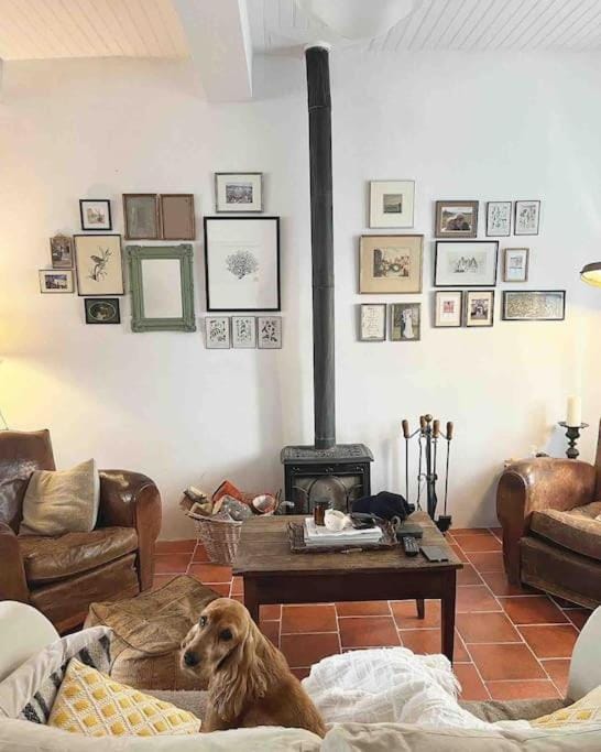 Living room, flat iron