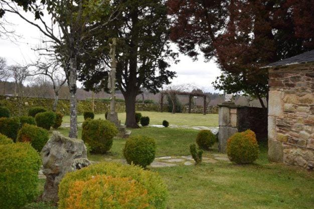 CASA DE ALDEA VAL DOS SOÑOS Country House in Galicia