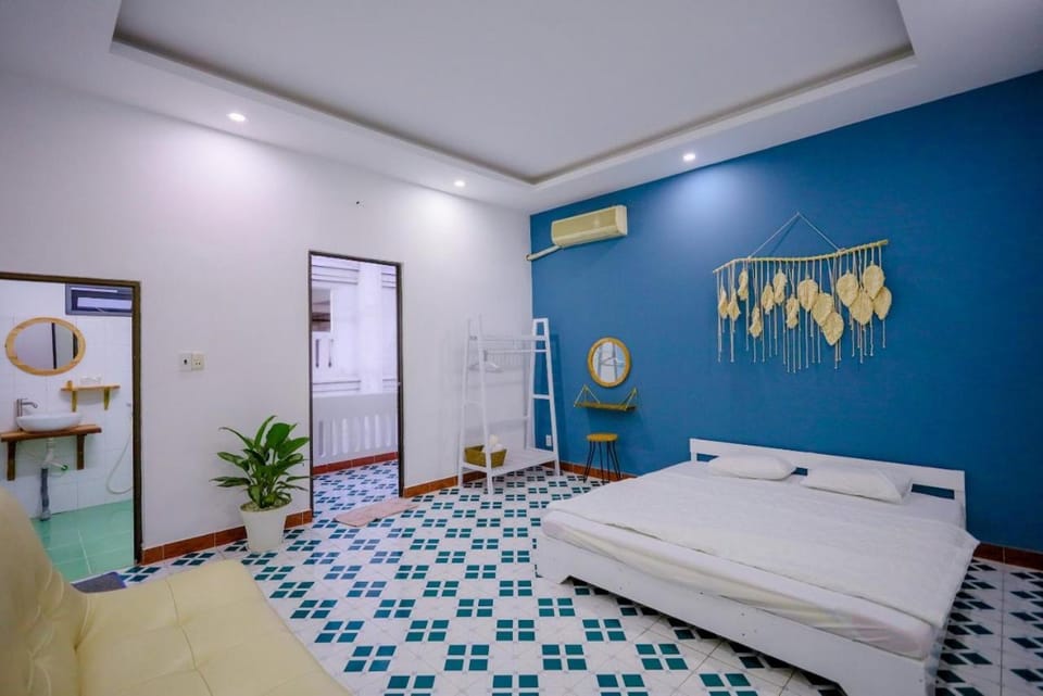 Bed, Photo of the whole room, Bedroom, air conditioner