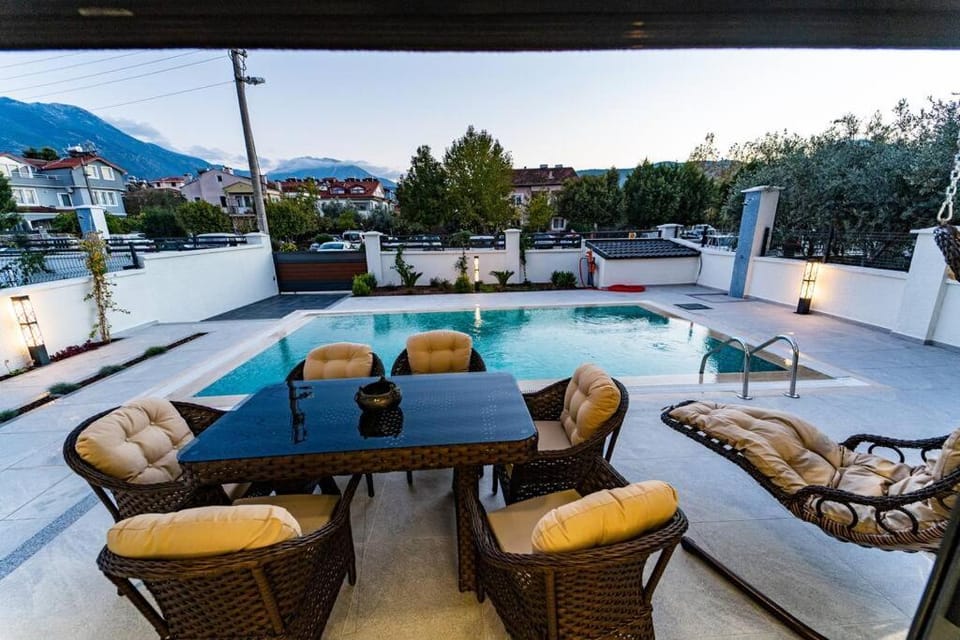 Patio, Swimming pool