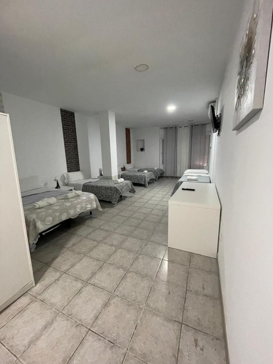 MHrosa Bed and Breakfast in Valencia
