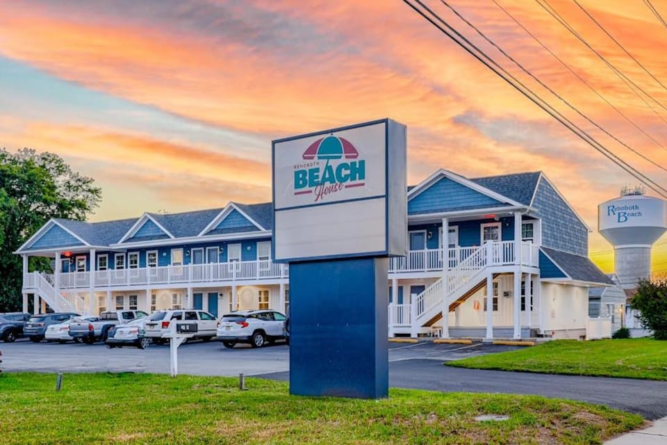 Rehoboth Beach House --- 20494 Coastal Highway Unit #3 Apartment in Rehoboth Beach