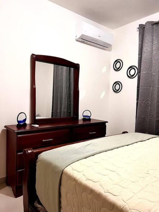 Outstanding Pent House w/Jacuzzi Apartment in Santiago de los Caballeros