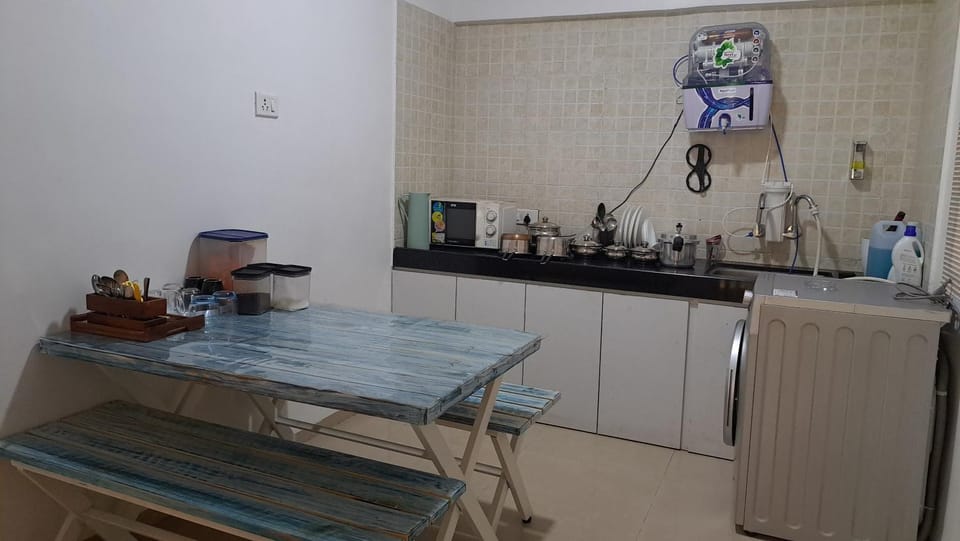 Kitchen or kitchenette, dishwasher, oven, stove, kitchen