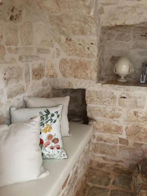 Trullo Antico con piscina indipendente - Trulli Finisterrae House in Province of Taranto