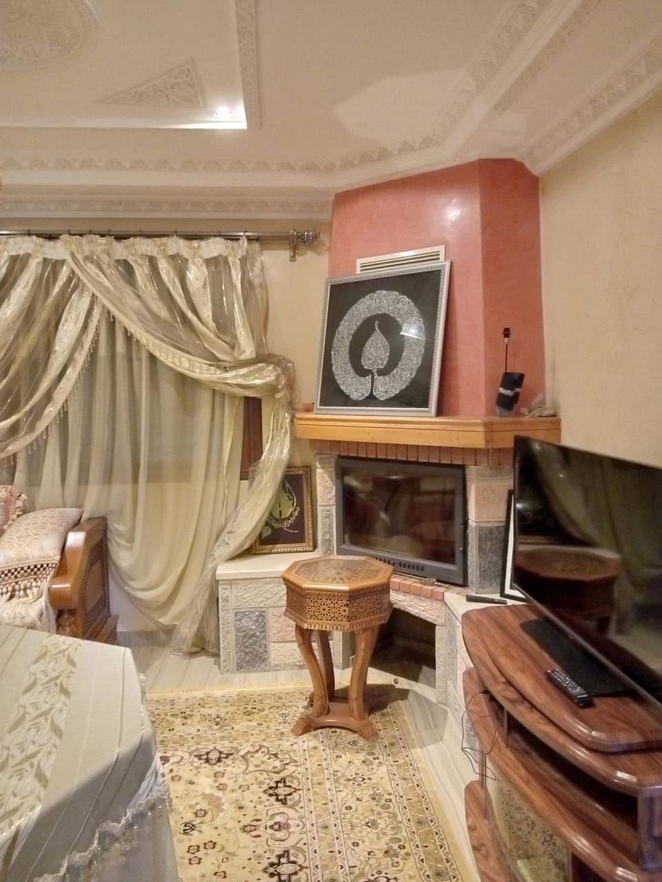 حاتم للعقارات افران المغرب House in Fez-Meknès