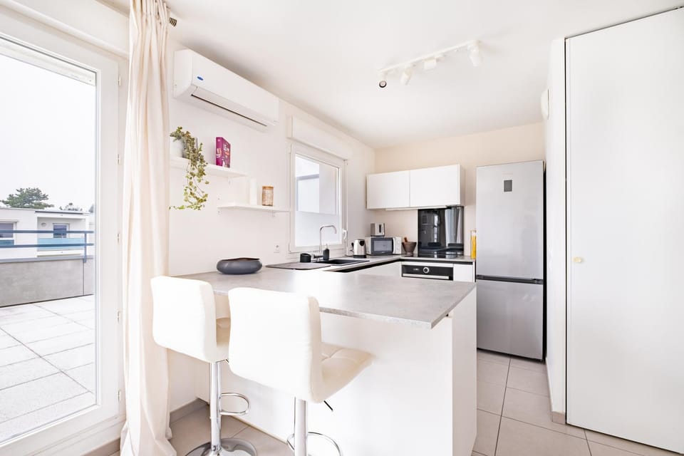 Kitchen or kitchenette, stove