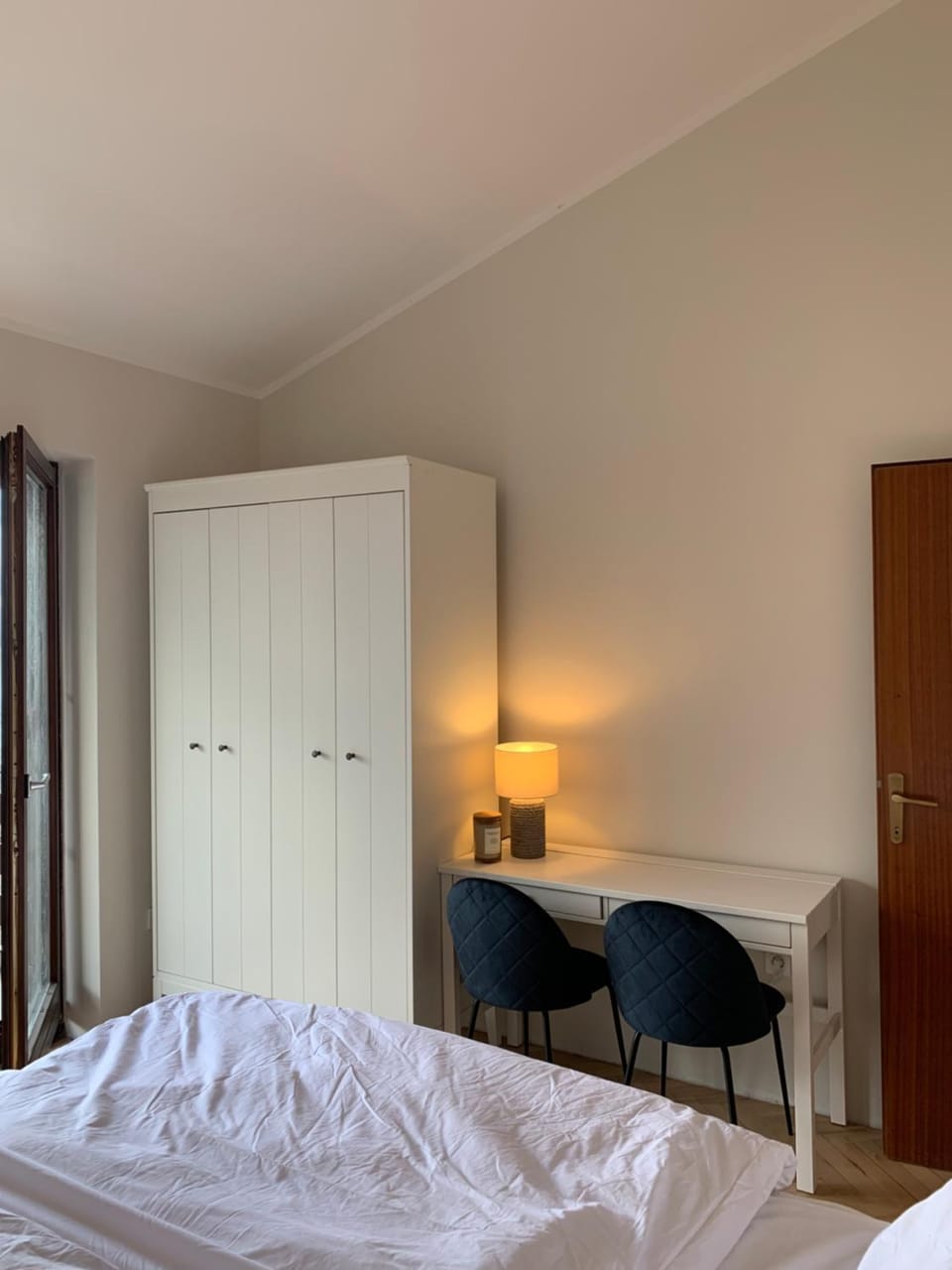 Bedroom, wardrobe