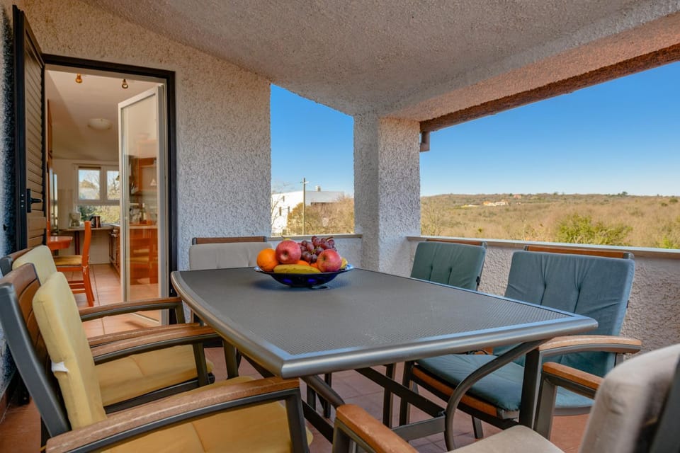 View (from property/room), Balcony/Terrace