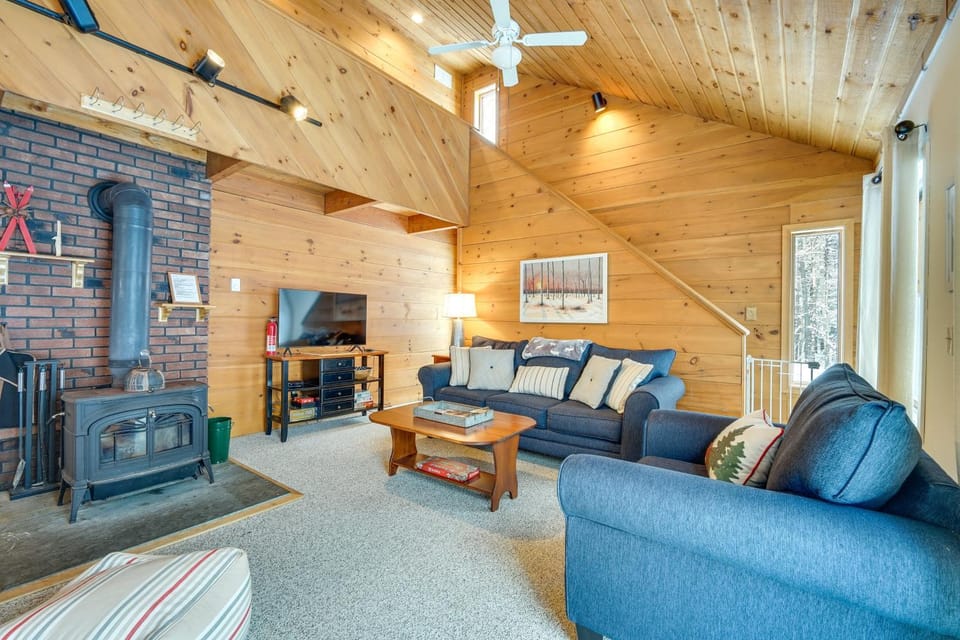 Wardsboro Family Home: 7 Mi to Mount Snow! House in Wardsboro