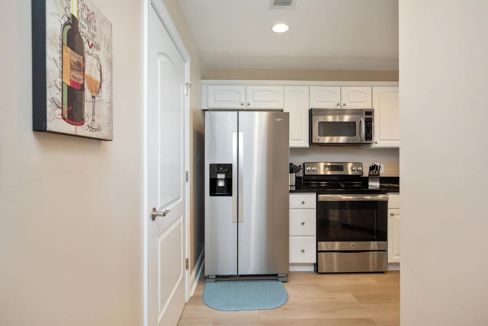 Clearly Hooked by Oak Island Accommodations Apartment in Oak Island
