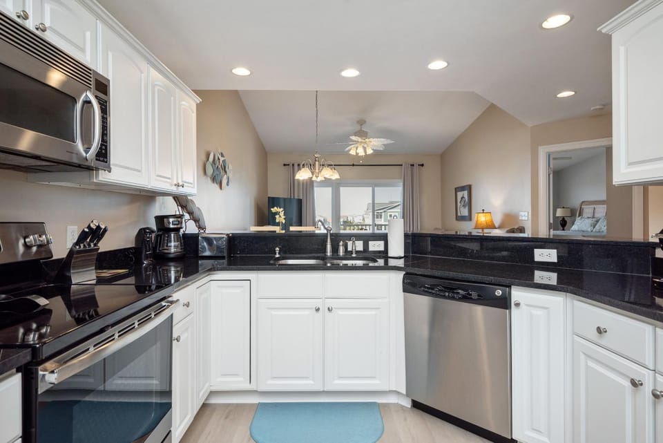 Clearly Hooked by Oak Island Accommodations Apartment in Oak Island