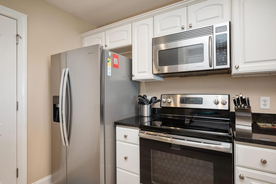Clearly Hooked by Oak Island Accommodations Apartment in Oak Island