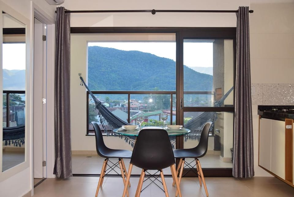 Patio, Day, Natural landscape, View (from property/room), Balcony/Terrace, Living room, Seating area, Dining area, Mountain view