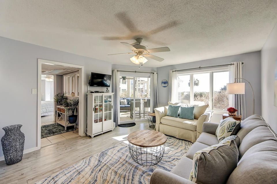 Port O' Call D-103 House in Wild Dunes