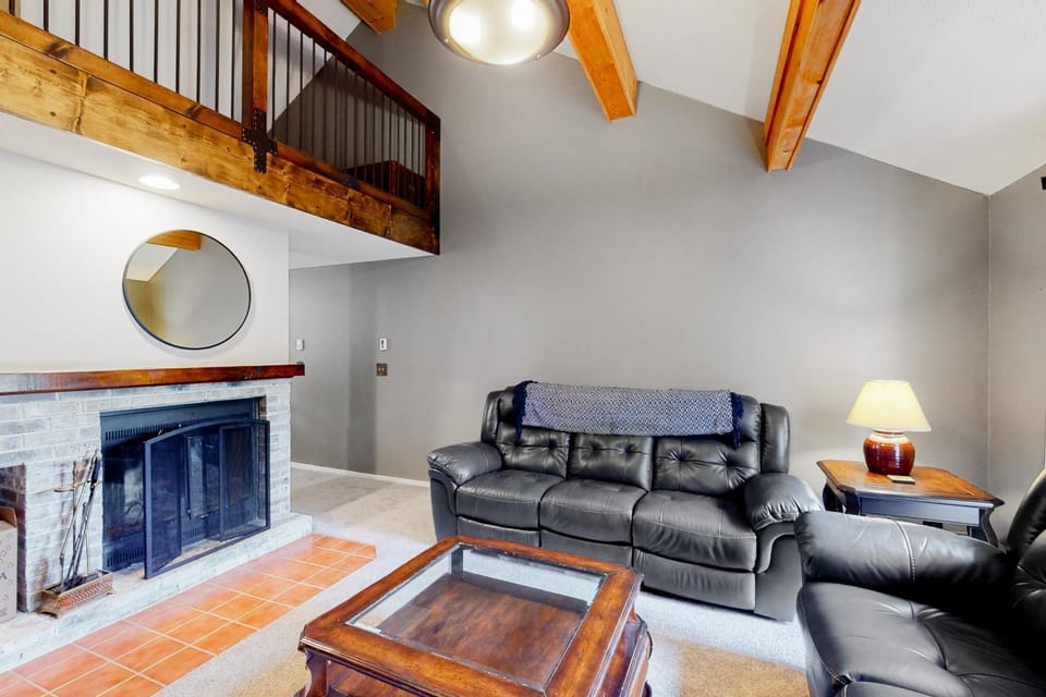 Glorious Scenery Apartment in West Dover