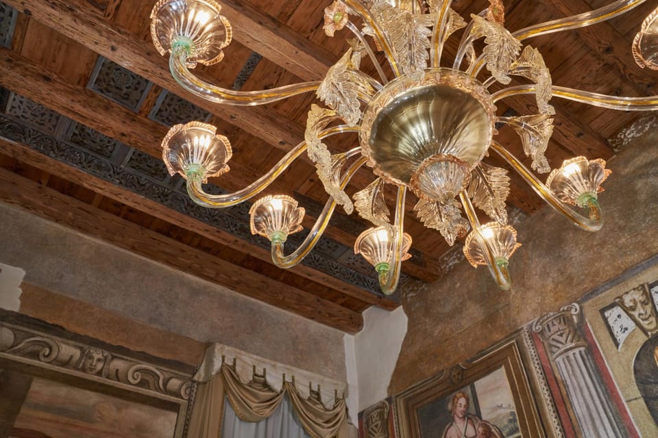 Decorative detail, Bedroom
