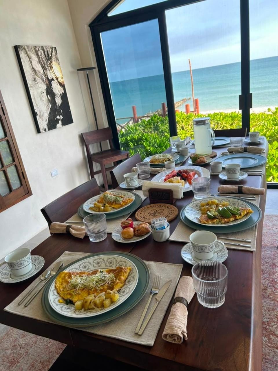 Restaurant/places to eat, Restaurant/places to eat