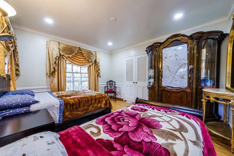 Bed, Bedroom