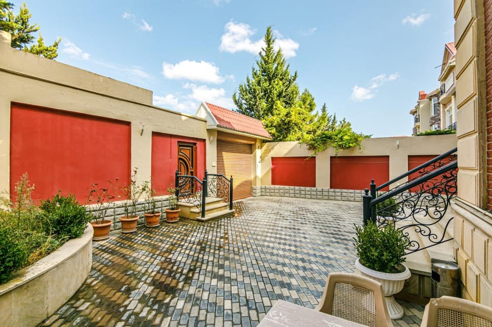 Deluxe villa Baku Villa in Baku