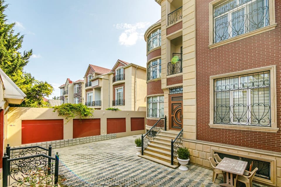 Deluxe villa Baku Villa in Baku