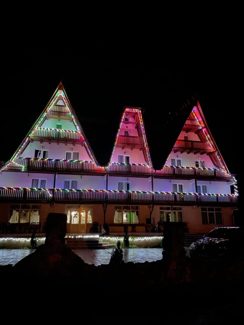 CONACUL VANATORULUI, Borlova - MUNTELE MIC - Enduro Base Bed and Breakfast in Timiș County