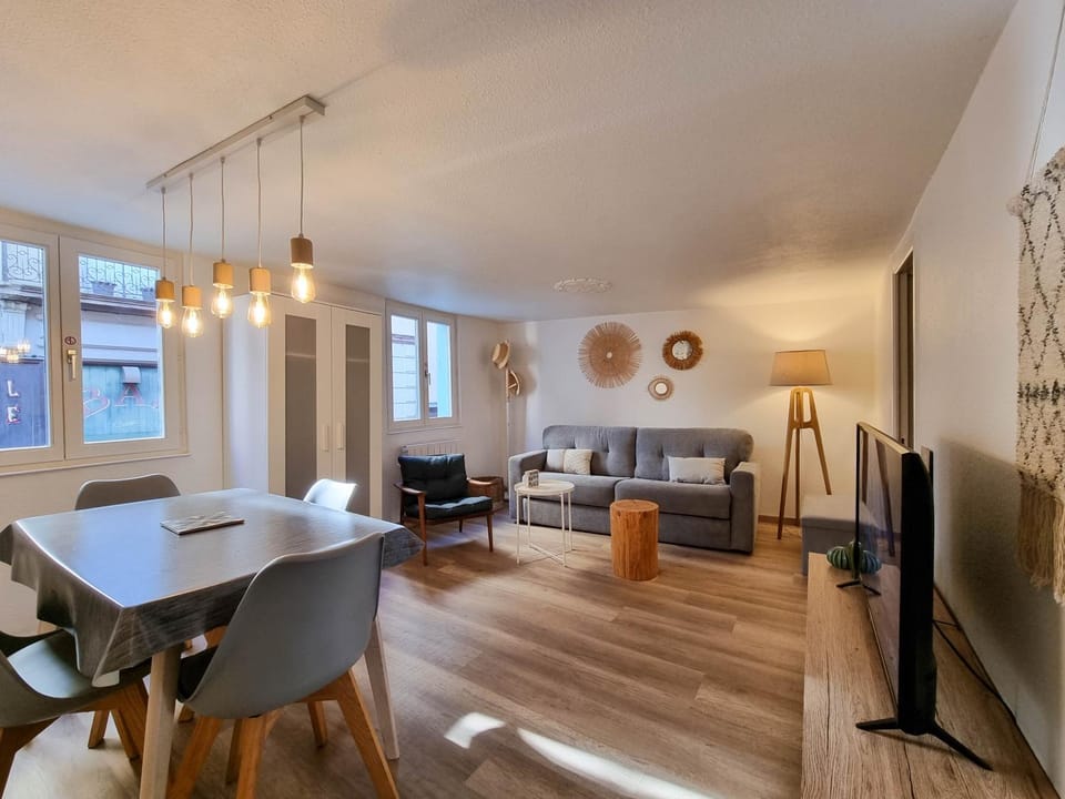 Travel Homes - NewGate 1, elegant, heart of Colmar Apartment in Colmar