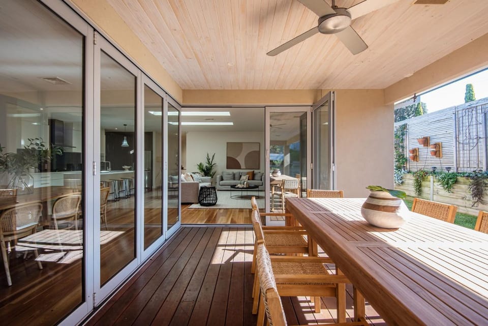 Patio, Dining area