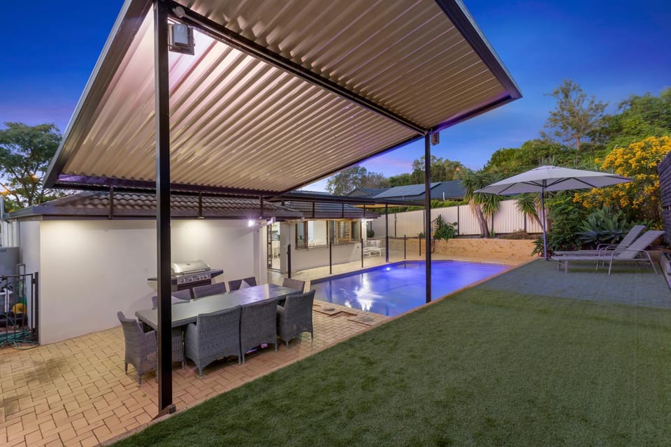 BBQ facilities, Evening entertainment, Pets, Swimming pool, Entertainment