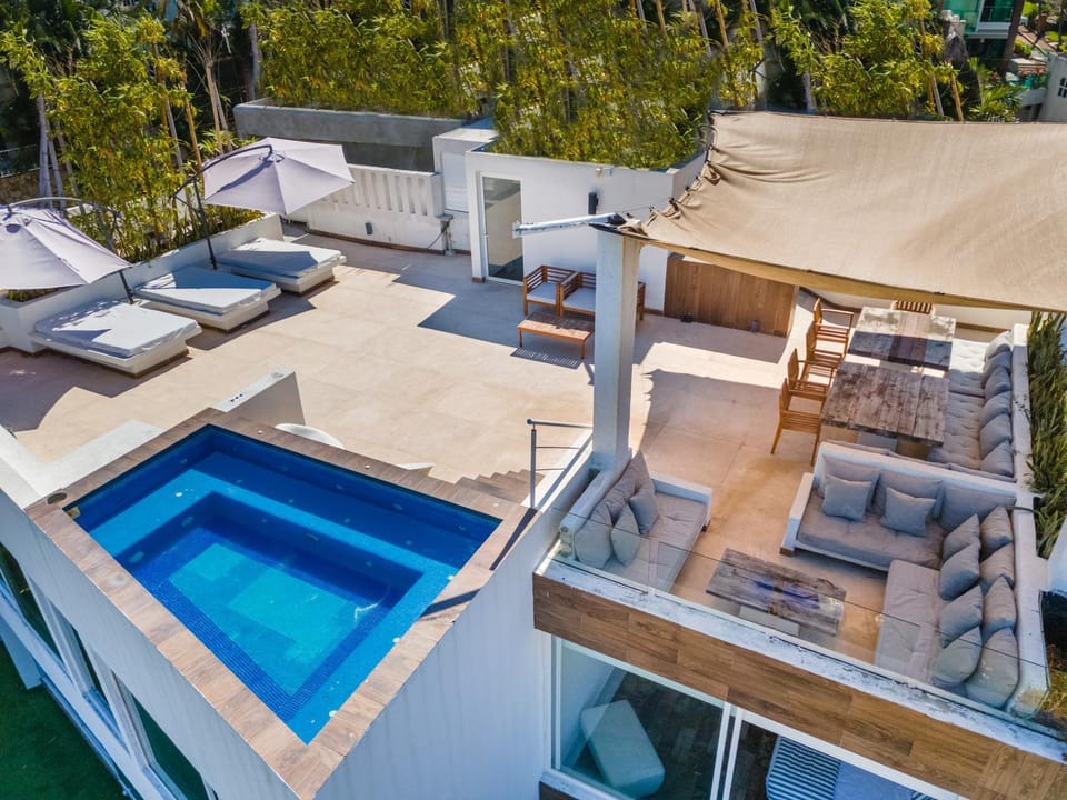 Patio, Day, Natural landscape, View (from property/room), Balcony/Terrace, Living room, Pool view, Swimming pool, sunbed