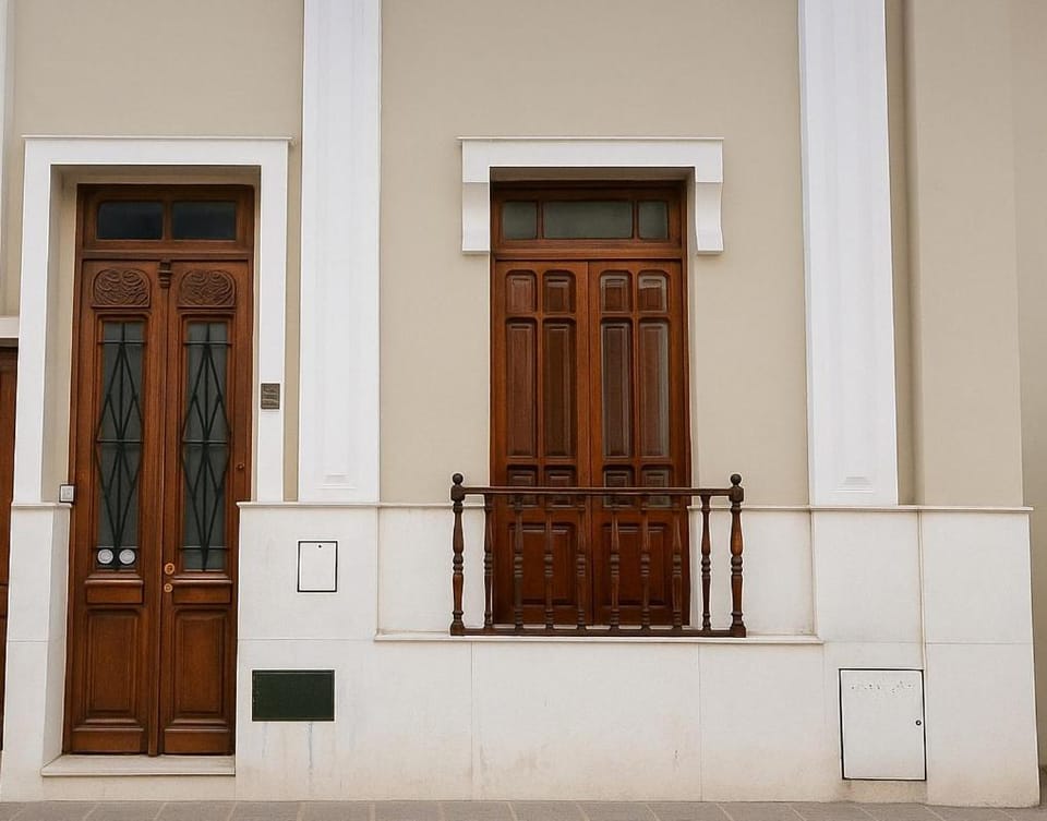 Facade/entrance