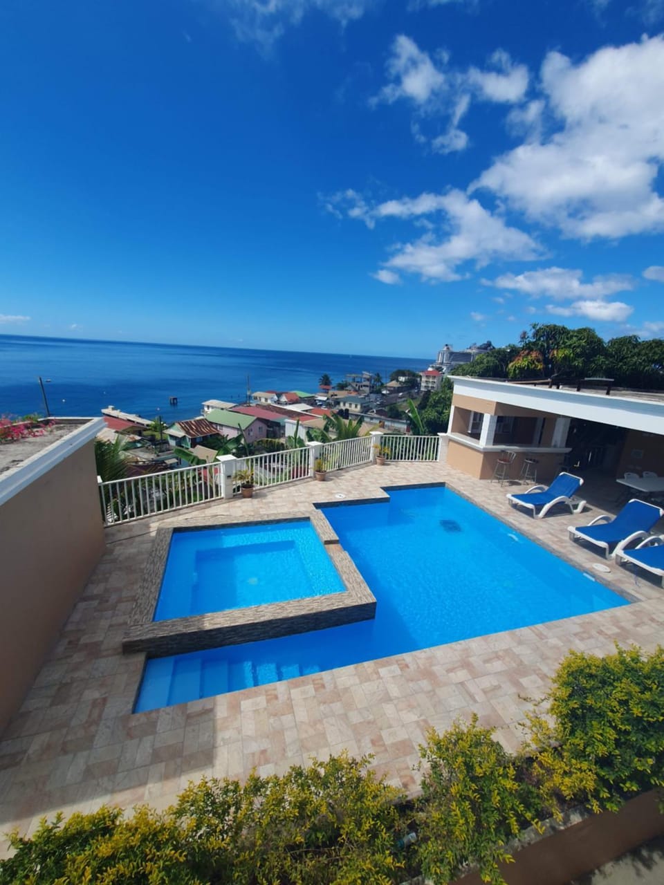 Property building, Swimming pool