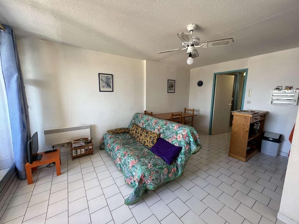Appartement T2 Cabine avec Piscine, Lave-Vaisselle, Plage à 150m, Animaux Acceptés - FR-1-702-42 Cabin in Agde