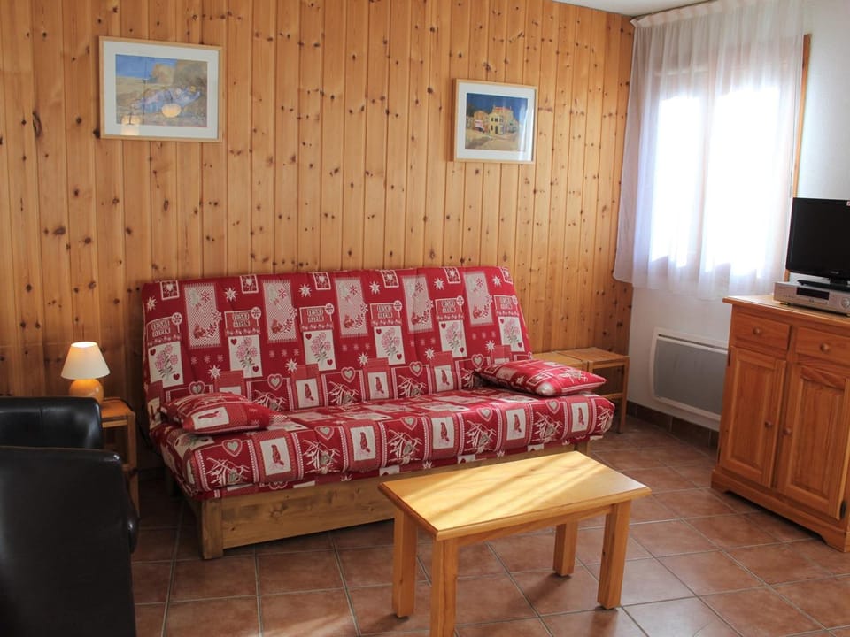 Appartement cosy 2 pièces avec coin nuit, 6 couchages, à 100m des pistes et commerces à Vars - FR-1-330B-207 Apartment in Provence-Alpes-Côte d'Azur