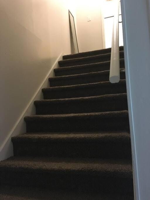 Suite 4, Sleep 5, Walk to Attractions in Uptown Apartment in Charlotte