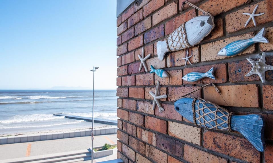 Strand Apartment only 30 meters from beach Apartment in Cape Town