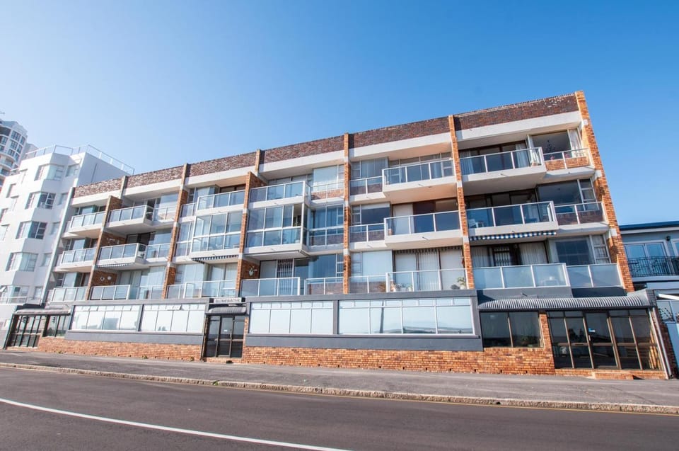Strand Apartment only 30 meters from beach Apartment in Cape Town
