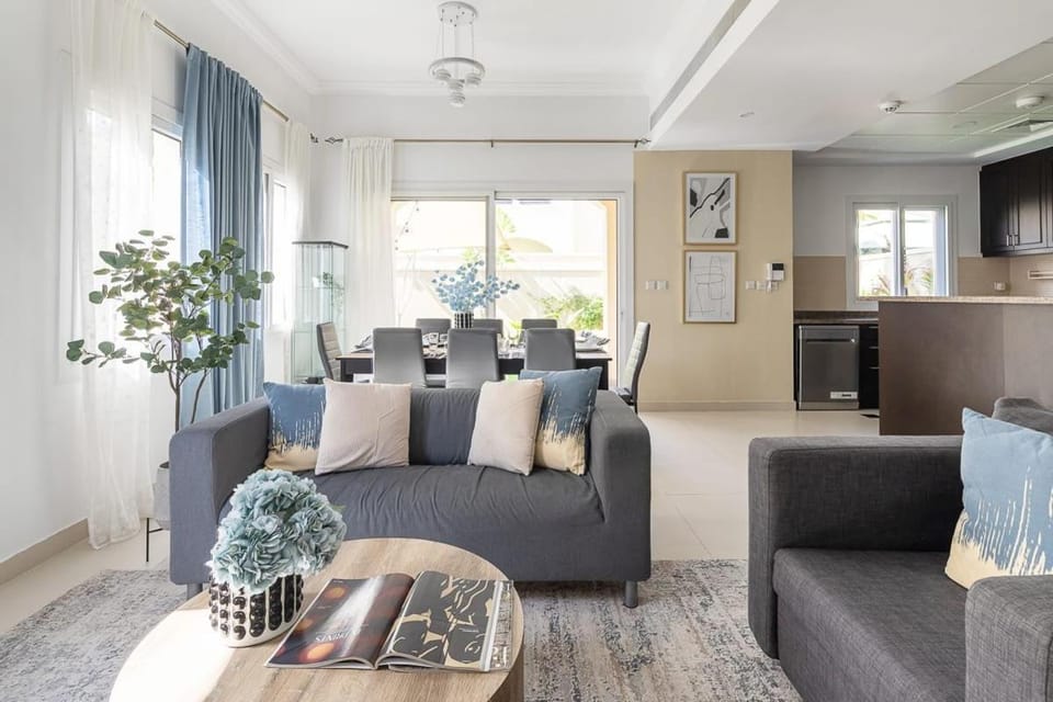 TV and multimedia, Living room, Dining area