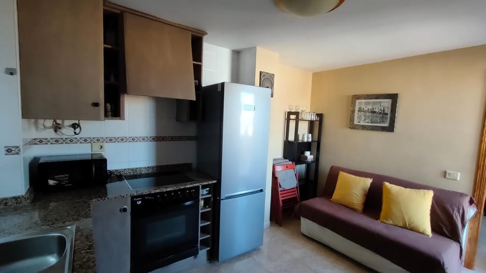 Kitchen or kitchenette, Living room