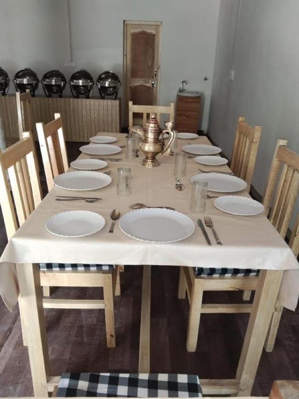 Restaurant/places to eat, Banquet/Function facilities, Seating area, Dining area, Buffet breakfast