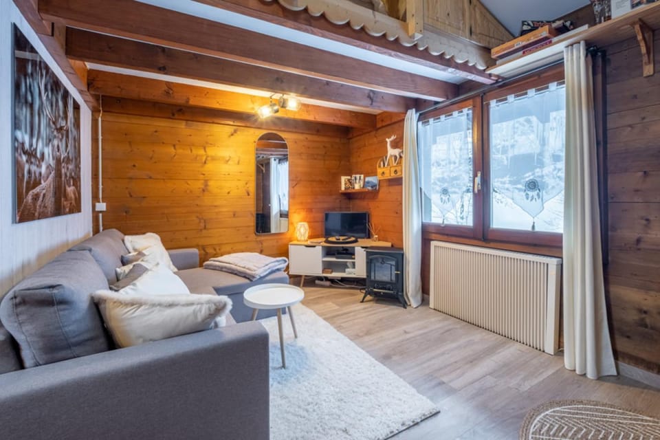 Mazot cozy chalet spirit in Chamonix Chalet in Chamonix