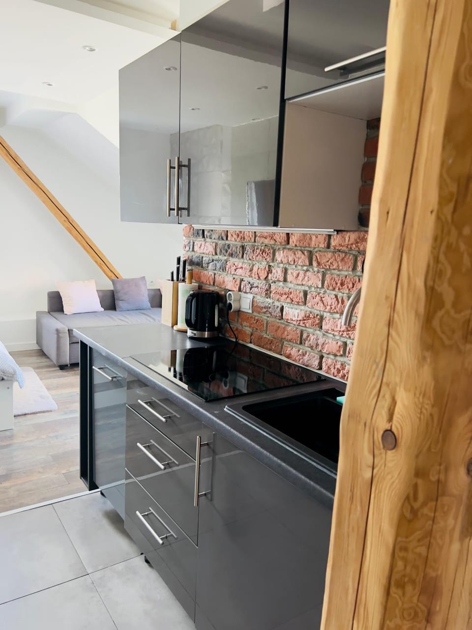 Kitchen or kitchenette, pet friendly, stove